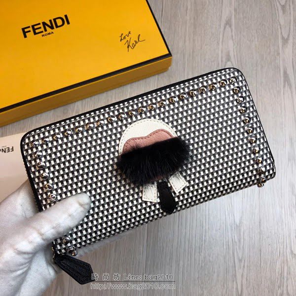 FENDI拉鏈錢包 19年春夏季最新手包 小摔牛皮 芬迪長錢包  fdz2128